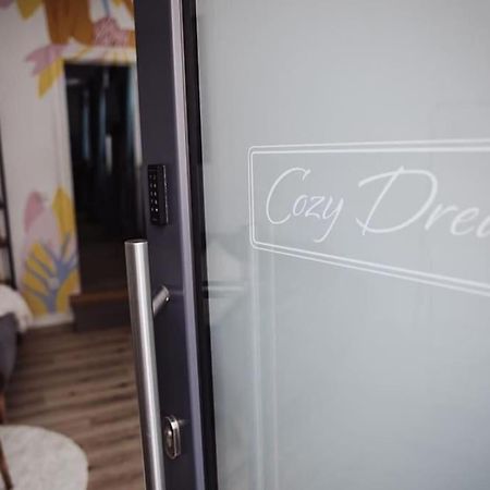 Cozy Dreams: Deluxe 2-Zimmer-Apartment -Kueche Нюрнберг Екстериор снимка