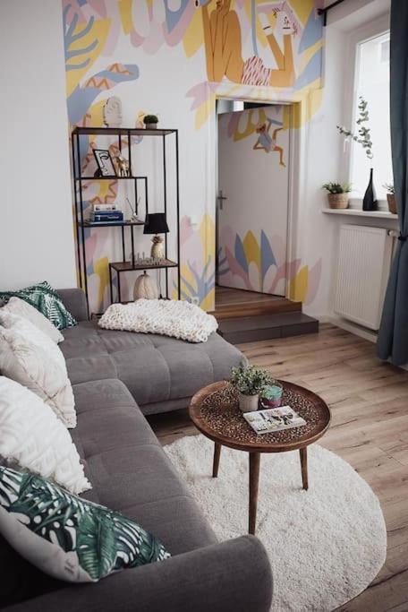 Cozy Dreams: Deluxe 2-Zimmer-Apartment -Kueche Нюрнберг Екстериор снимка